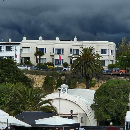 Art Deco Beauty On The Bay Hill Apartamento Timaru Exterior foto