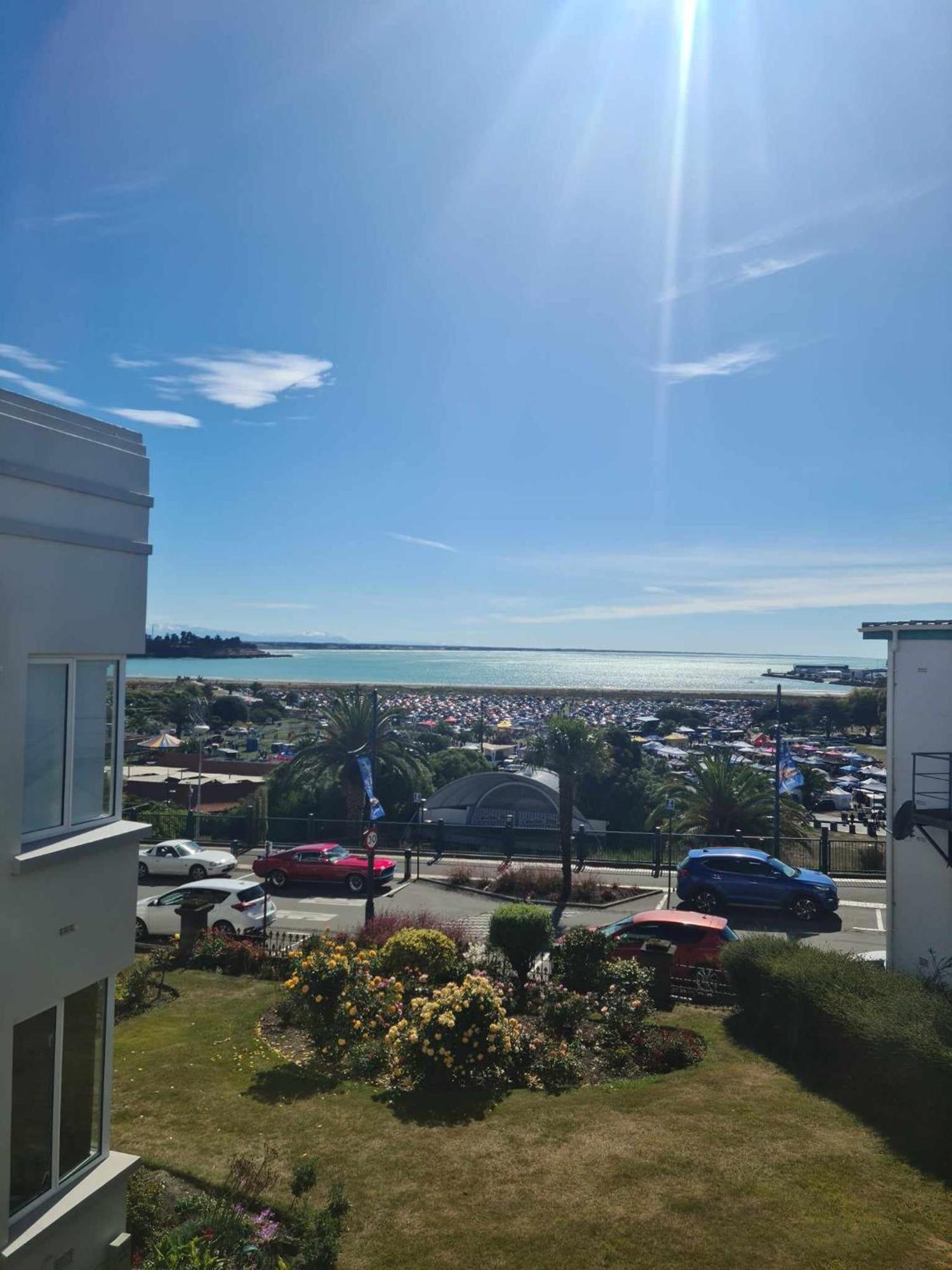 Art Deco Beauty On The Bay Hill Apartamento Timaru Exterior foto