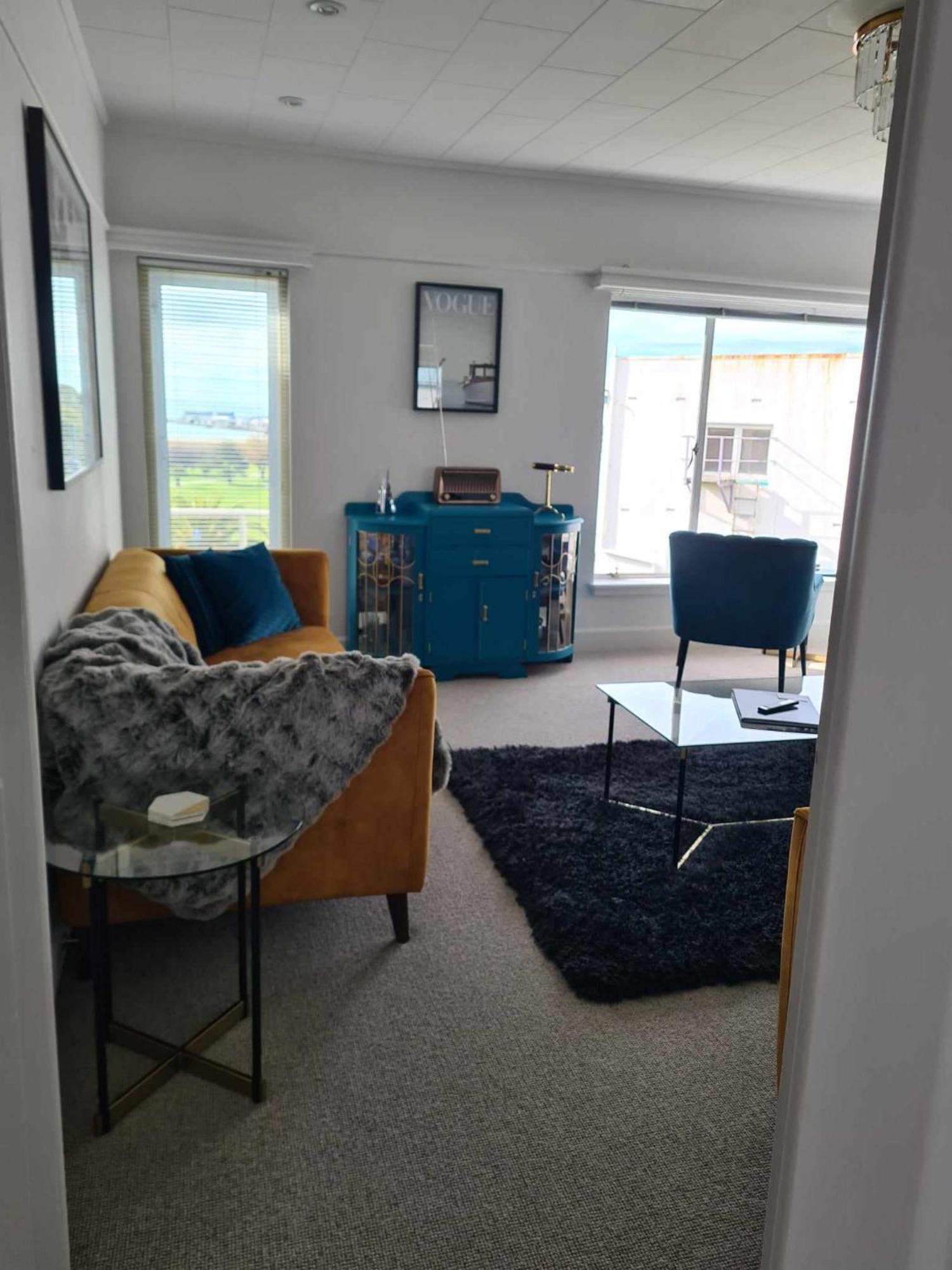 Art Deco Beauty On The Bay Hill Apartamento Timaru Exterior foto